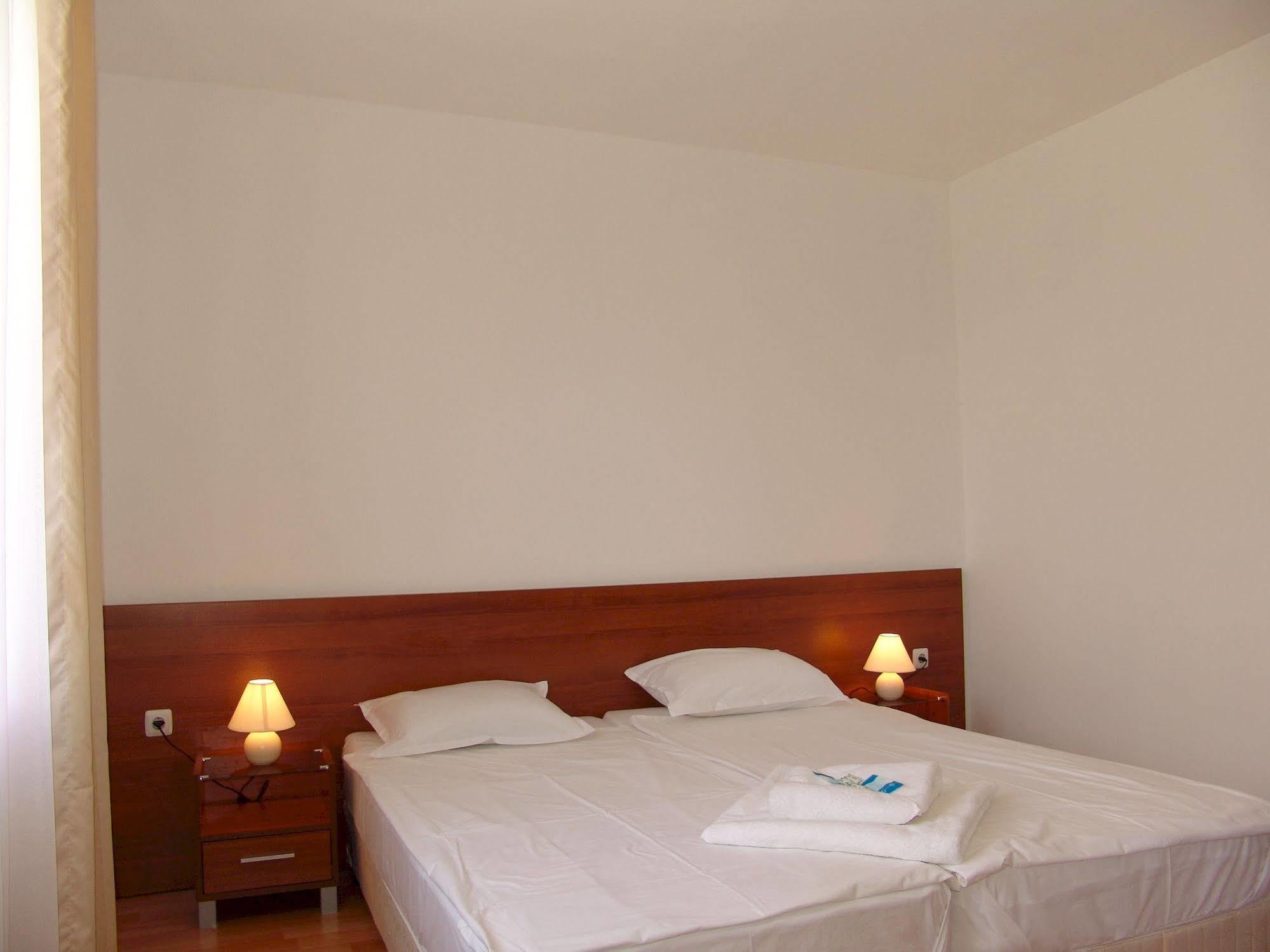 סאני ביץ' Apart Hotel Kasandra מראה חיצוני תמונה